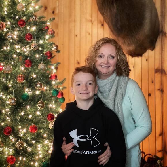 Profile Picture of Nikki Sharp (@sunnidayz19) on Poshmark