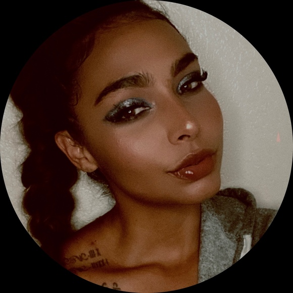 Profile Picture of Jenny Barboa (@labella_jenna) on Poshmark