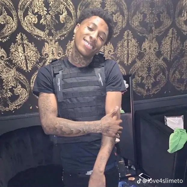 Profile Picture of D🔛🔝 (@derek01195) on Tiktok