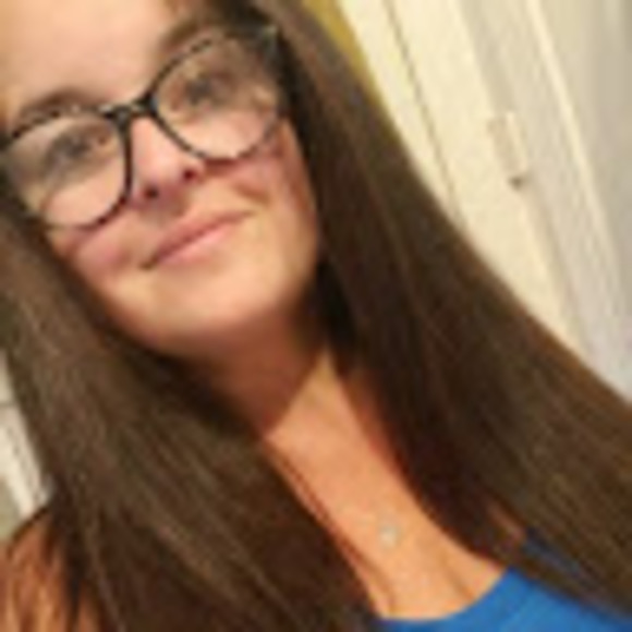 Profile Picture of Marcia Ziegler (@marciaziegler) on Poshmark