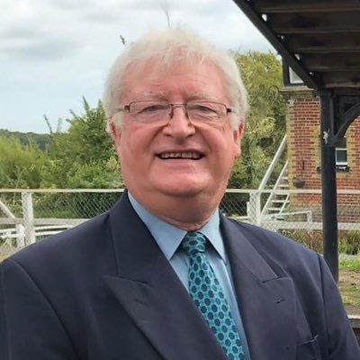 Profile Picture of Chris Quirk (@chrisQuirk12) on Twitter