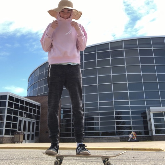 Keegan Upham - Poshmark Profile Picture of Keegan Upham (@keegan_upham) on Poshmark