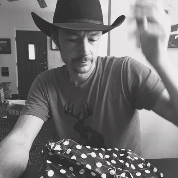 Profile Picture of Brian Boner (@brianboner) on Poshmark