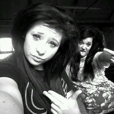 Profile Picture of AmynieldX (@amy_nield) on Twitter