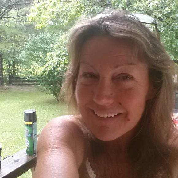 Profile Picture of Kathy Irvine roysdon (@kathyroysdon) on Poshmark