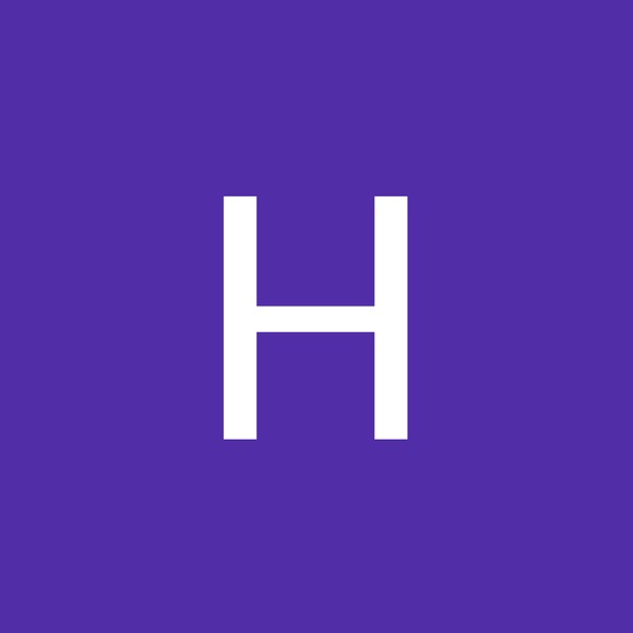 Profile Picture of Hunter Hunter (@i7027037220) on Poshmark