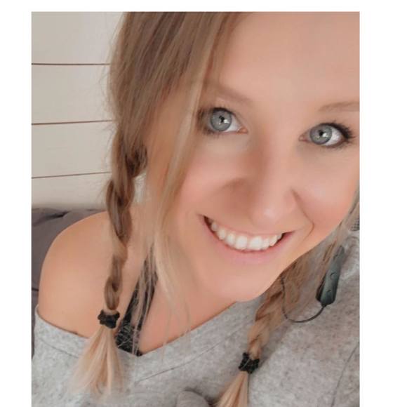 Profile Picture of Kristin Wilson (@knwilson0503) on Poshmark