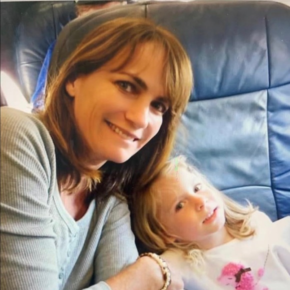 Profile Picture of Gabby Itkin (@gabbyitkin) on Poshmark