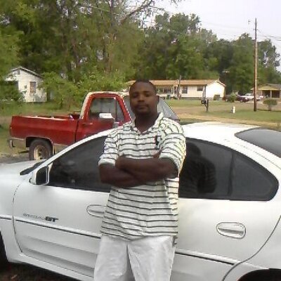 Profile Picture of Robert Moorehead (@@modie1) on Twitter