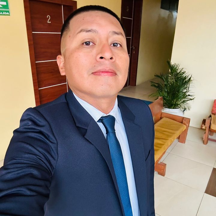 Profile Picture of Byron Ch (@byronchimbo04) on Tiktok