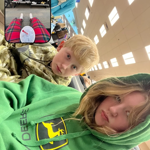 Profile Picture of Karli Rumley (@karlirumley) on Poshmark