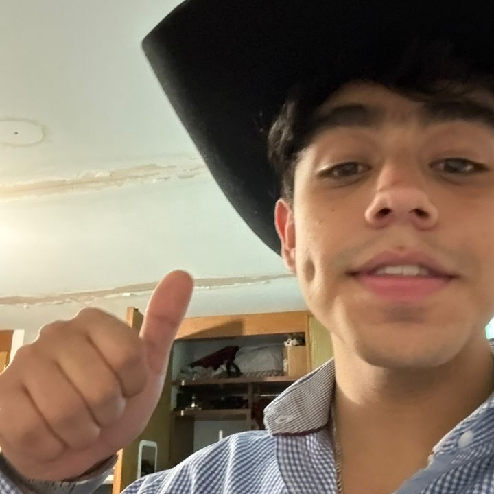 Profile Picture of Emilio (@emiliobarron19_) on Tiktok