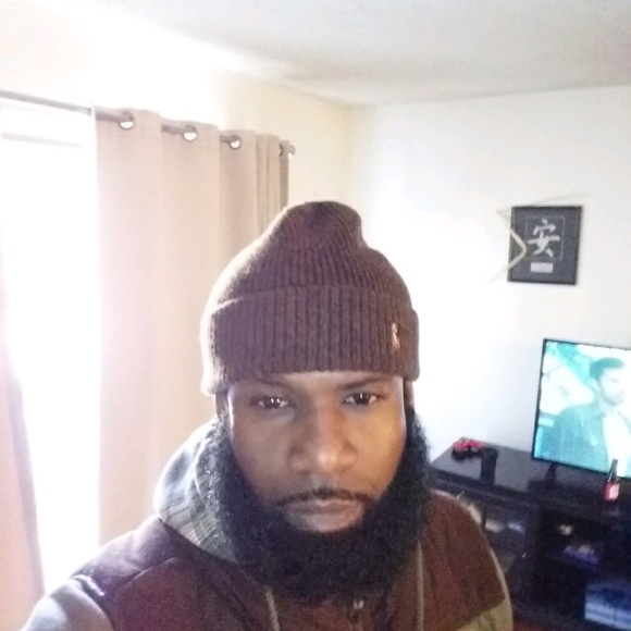 Profile Picture of Octavius Brooks (@octaviusb79) on Poshmark