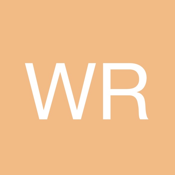 Profile Picture of Wei Rong (@lushao38768) on Poshmark