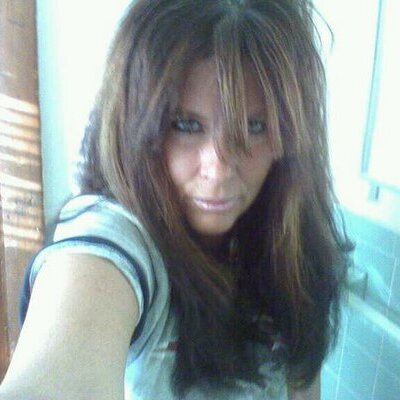 Profile Picture of Lori Hightower (@loriluvstyler) on Twitter