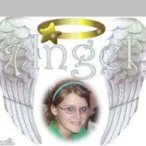 Profile Picture of Haley Sewell (@109886122) on Myspace