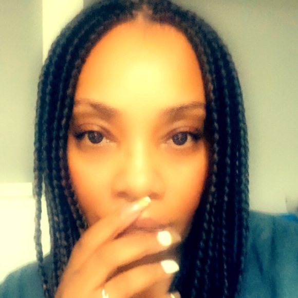 Profile Picture of Brandy Hodge (@nikkilove1272) on Poshmark