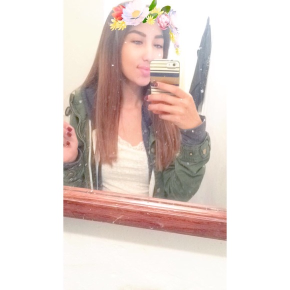 Profile Picture of Cindy Sanchez (@cindy01116) on Poshmark