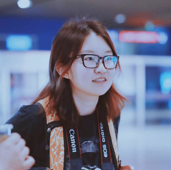 Profile Picture of Zhiwei Jiao (@j1105673099) on Poshmark