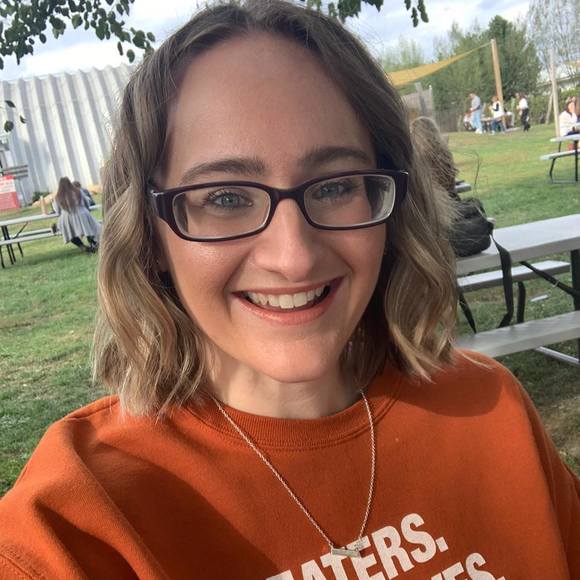 Profile Picture of Ann Stevenson (@annmstevenson) on Poshmark