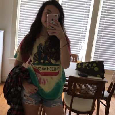 Profile Picture of Marina Becker (@marixleee) on Twitter