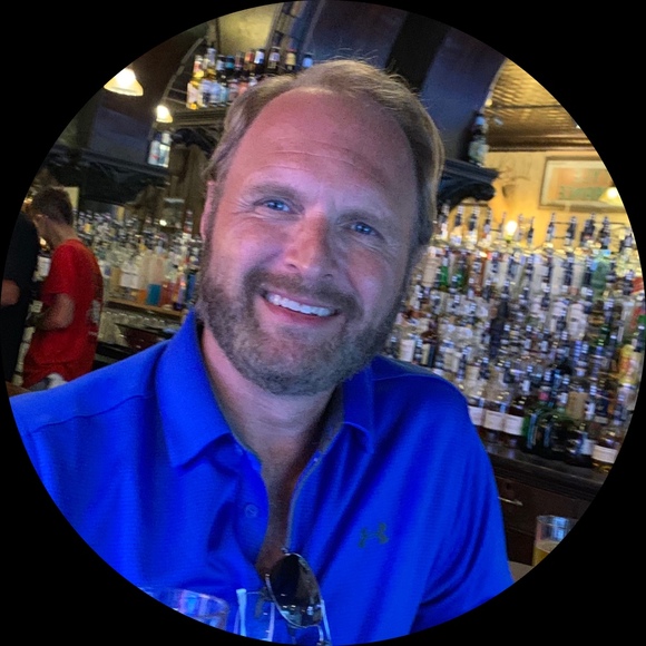 Profile Picture of Ken Reese (@reeseaccts) on Poshmark