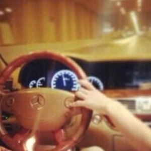 Profile Picture of Lindsay Randall (@AprherRandall) on Twitter