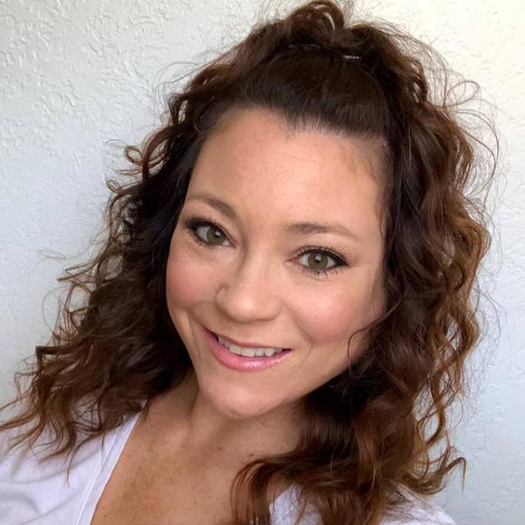 Profile Picture of Breea Neidert (@bmmk223) on Poshmark