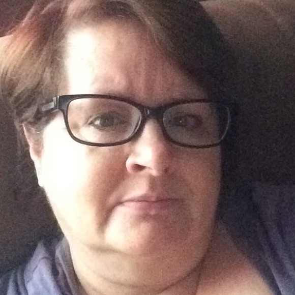 Profile Picture of Nancy Hull (@nancyhull147) on Poshmark