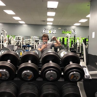 Profile Picture of Dominic (@PiconeDominic) on Twitter