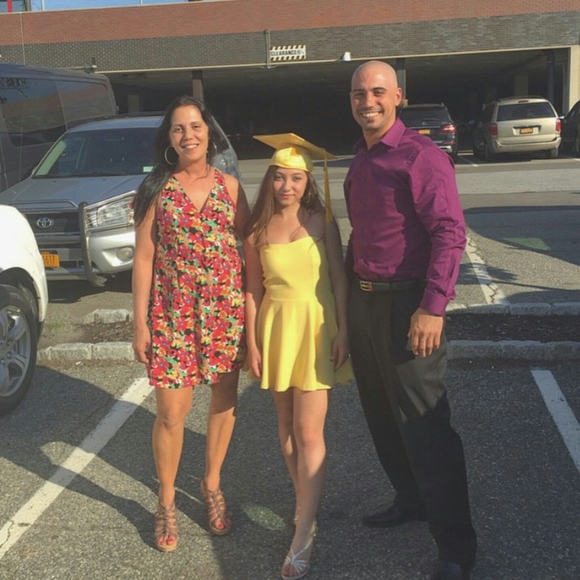 Kim Delfranco - Poshmark Profile Picture of Kim Delfranco (@kdelfranco) on Poshmark