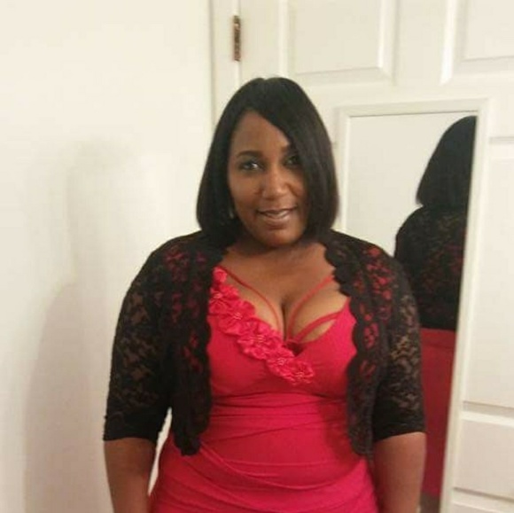 Profile Picture of Yolanda Mcmillian (@yola6978) on Poshmark