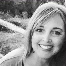 Profile Picture of Kim Barry (@kimeesbeloved) on Twitter