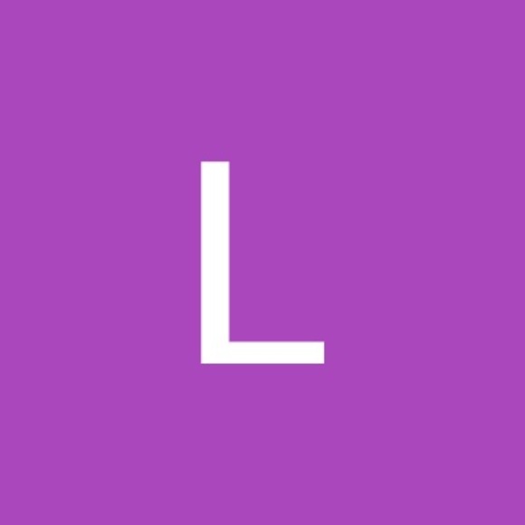 Profile Picture of Lai Uzzell (@lai0306) on Poshmark