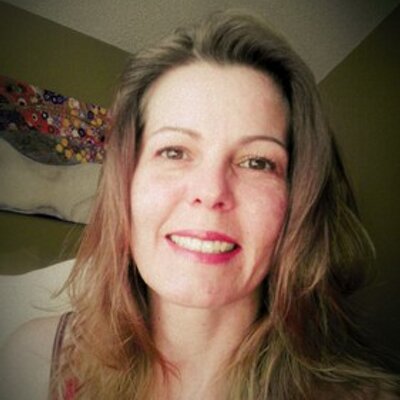 Profile Picture of Polly Jones (@alwaysme3) on Twitter