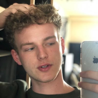 Profile Picture of Ryan (@httpRyanBernard) on Twitter