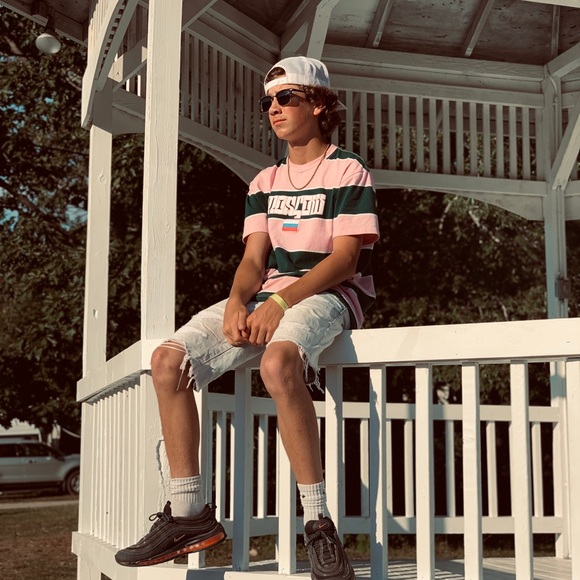 Profile Picture of Simon Scott (@smsc11) on Poshmark