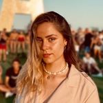 Profile Picture of MARIA LOZANO (@chroniclesofalife) on Instagram