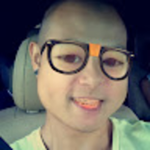 Profile Picture of Alexander Nifong (@alexnxxxxxg) on Poshmark