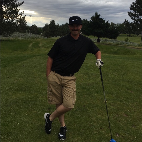 Profile Picture of Zach Allen (@zpallen32) on Poshmark