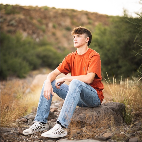 Profile Picture of Bryce Larson (@brycelarson_) on Poshmark