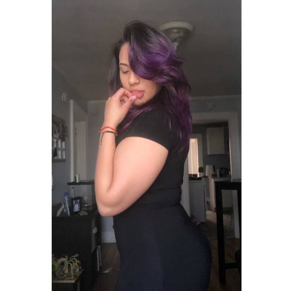 Profile Picture of Km Valentin (@keyza12) on Poshmark