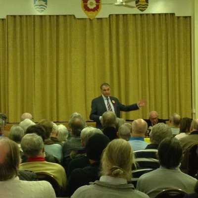 Profile Picture of Robin Grey (@robingrey00) on Twitter