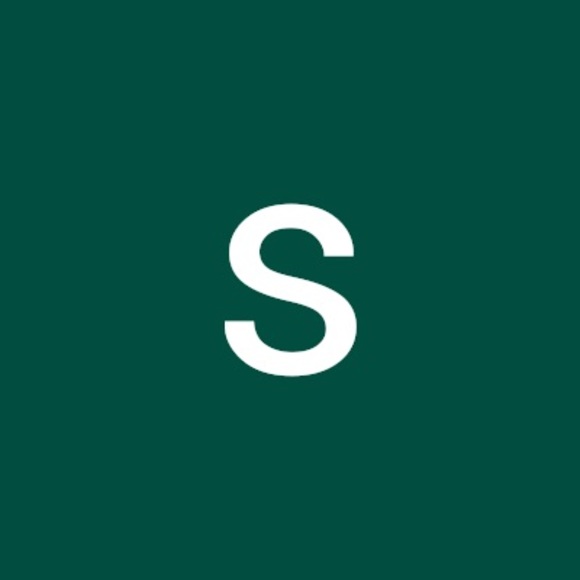 Profile Picture of Simrun Mendiratta (@simrunm) on Poshmark