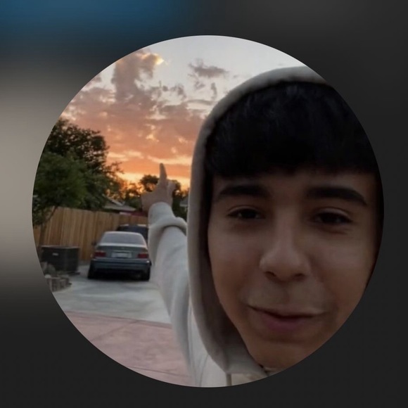 Profile Picture of Ivanna Arredondo (@ivannaarredo751) on Poshmark