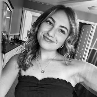 Profile Picture of Amanda Lang (@amanda.lang) on Instagram