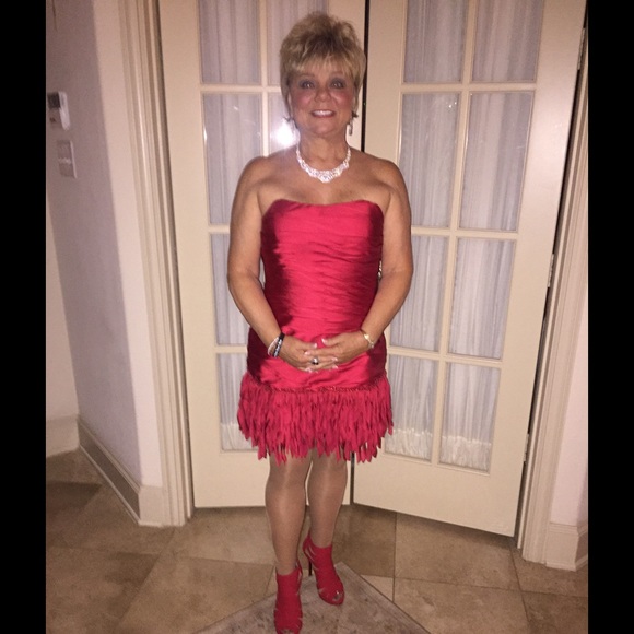 Profile Picture of Linda Schell (@seaschell2) on Poshmark