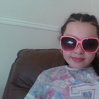 Profile Picture of Olivia Landers (@PugDouble) on Twitter