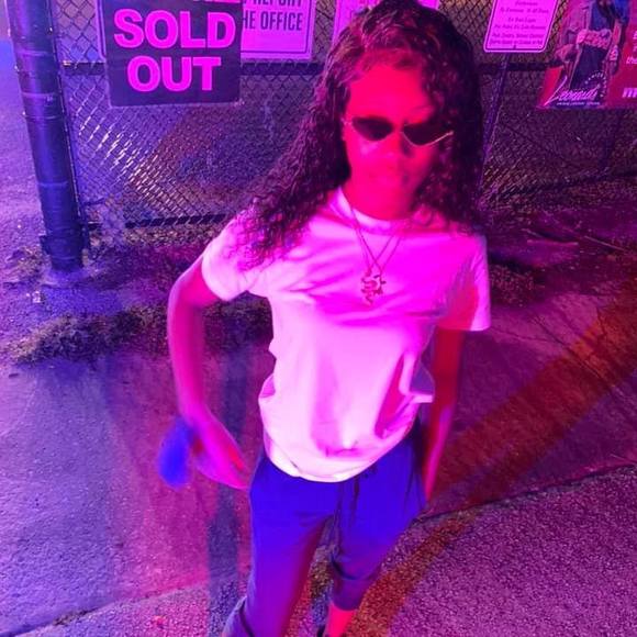 Profile Picture of Rayne Smalls (@raynesmalls9) on Poshmark