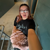 Profile Picture of Roxanne Calderon (@Roxannecld) on Youtube